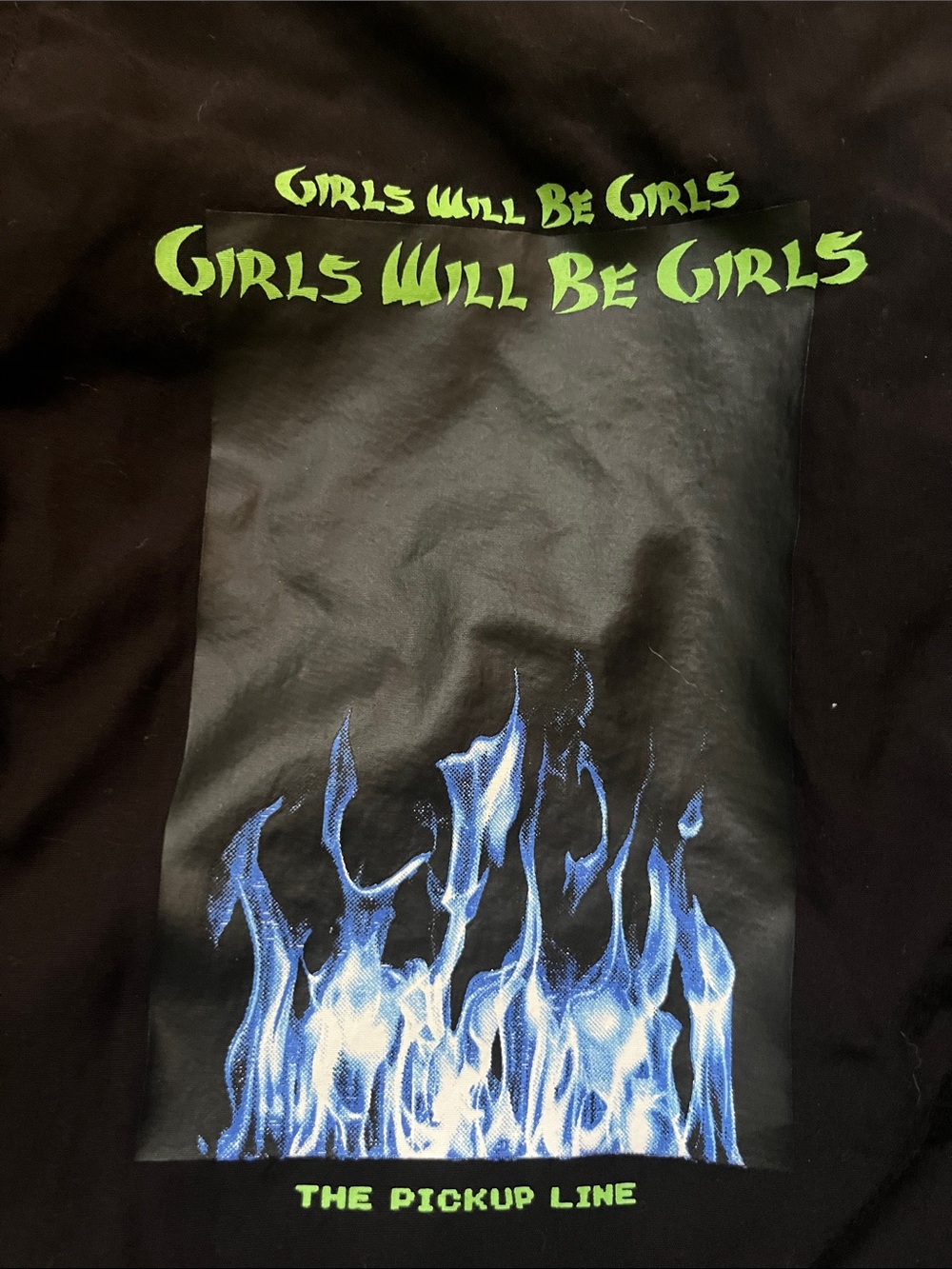 cropped graphic button up RARE! - Picture 3 of 3